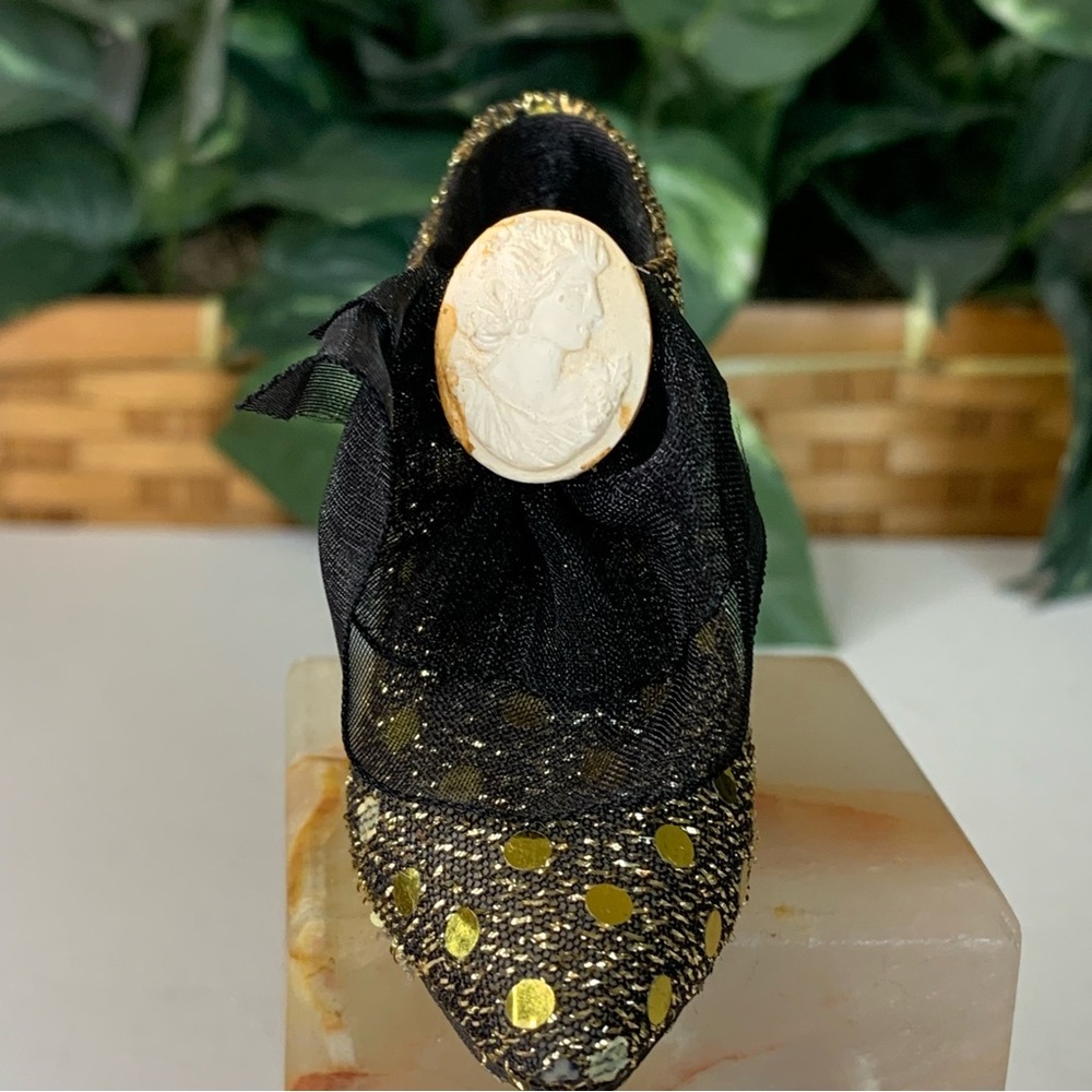 Miniature Victorian Shoe High Heel Slipper Sequins Cameo Bow Glam Decoration 4.2 - Picture 3 of 16